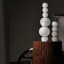 Charger l'image dans la galerie, Formagenda Pearls Table, Tischleuchte mit Glaskugeln