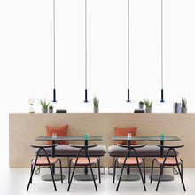 Charger l'image dans la galerie, B-Line TORO Stuhl, gepolstert - der sanfte Stier im Esszimmer