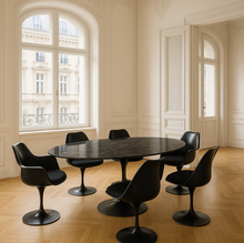 Afbeelding in Gallery-weergave laden, Knoll Saarinen Esstisch – Ovaler Tulip Table 198x121 cm mit Nero Marquina Marmor & schwarzem Fuß