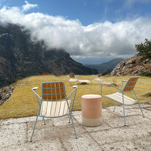 Afbeelding in Gallery-weergave laden, Prostoria Osmo Outdoor Stuhl – Wetterfester Designstuhl für Terrasse & Gastronomie