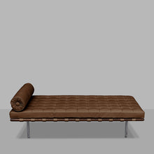 Load the image into the gallery viewer, Knoll Barcelona Daybed Relax, Ludwig Mies van der Rohe 1929