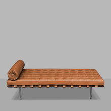 Load the image into the gallery viewer, Knoll Barcelona Daybed Relax, Ludwig Mies van der Rohe 1929