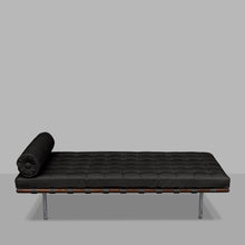Load the image into the gallery viewer, Knoll Barcelona Daybed Relax, Ludwig Mies van der Rohe 1929