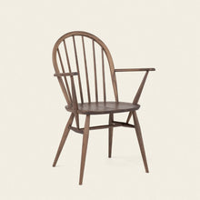 Afbeelding in Gallery-weergave laden, L.Ercolani Holzstuhl im Windsor Stil - Modell Utility Chair