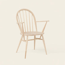 Afbeelding in Gallery-weergave laden, L.Ercolani Holzstuhl im Windsor Stil - Modell Utility Chair