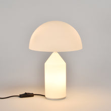 Charger l'image dans la galerie, Oluce Atollo 236, Tischleuchte - Opalglas