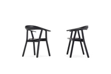 Afbeelding in Gallery-weergave laden, Prostoria Rhomb Stuhl – Designstuhl aus Massivholz mit Armlehnen