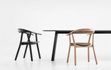 Afbeelding in Gallery-weergave laden, Esstisch Rhomb von Prostoria – Design trifft auf Handwerkskunst