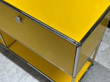 Afbeelding in Gallery-weergave laden, USM Haller Sideboard mit 2 Klappen - unten offen