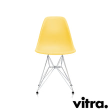 Afbeelding in Gallery-weergave laden, Vitra Eames Plastic Side Chair RE DSR, Untergestell Stahl verchromt & weitere Farben