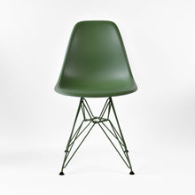 Afbeelding in Gallery-weergave laden, Vitra Eames Plastic Side Chair RE DSR Sonderfarben