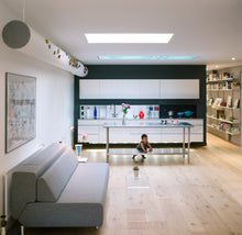 Lade das Bild in den Galerie-Viewer, Prostoria Schlafsofa Pil-low – Vielseitigkeit trifft Design