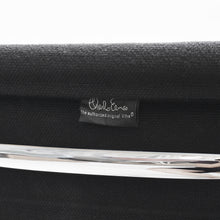 Charger l'image dans la galerie, vitra Eames EA108 Aluminium Chair - drehbarer Bürostuhl mit Armlehnen