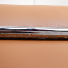 Afbeelding in Gallery-weergave laden, Cassina Le Corbusier LC2 Sessel, Leder Scozia X