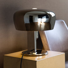 Charger l'image dans la galerie, Formagenda Coppola, Tischleuchte aus Keramik