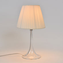 Charger l'image dans la galerie, Flos Miss K Soft, Tischleuchte dimmbar in Beige
