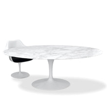 Carica l'immagine nel visualizzatore di Gallery, Knoll Saarinen Esstisch, oval 198 x 121 cm Arabescato Marmor / Weiss