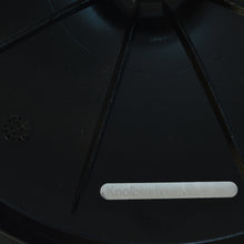 Charger l'image dans la galerie, Knoll Saarinen Tulip Armlehnstuhl, schwarz , drehbar mit Sitzkissen Tonus