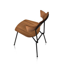 Lade das Bild in den Galerie-Viewer, Prostoria Strain Stuhl mit Armlehnen