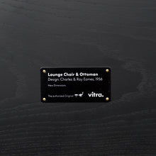 Afbeelding in Gallery-weergave laden, Vitra Eames Lounge Chair, schwarz / schwarz, Esche schwarz, Leder Premium F Nero (XL / Neue Maße)