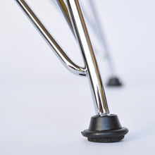 Afbeelding in Gallery-weergave laden, Vitra Eames Plastic Side Chair RE DSR, Untergestell Stahl verchromt & weitere Farben