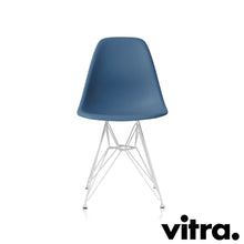 Charger l'image dans la galerie, Vitra Eames Plastic Side Chair RE DSR, Untergestell weiss & weitere Farben