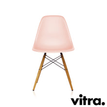 Lade das Bild in den Galerie-Viewer, Vitra – Eames Plastic Side Chair RE DSW, Untergestell Esche, honigfarben & weitere Farben