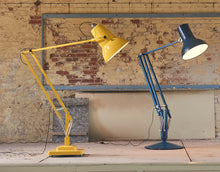 Afbeelding in Gallery-weergave laden, Anglepoise® Original 1227 Giant Floor Lamp / Maxi Stehlampe & weitere Farben