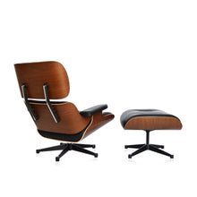Lade das Bild in den Galerie-Viewer, Vitra Lounge Chair & Ottoman XL (neue Maße) Nero/Nussbaum