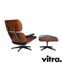 Lade das Bild in den Galerie-Viewer, Vitra Lounge Chair & Ottoman XL (neue Maße) Nero/Nussbaum