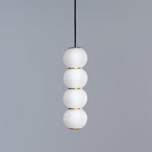Load the image into the gallery viewer, Formagenda Pearls Suspension - 34 cm, Pendelleuchte mit Glaskugeln
