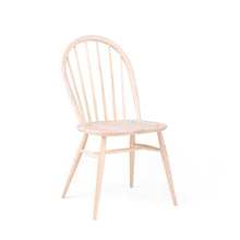 Afbeelding in Gallery-weergave laden, L.Ercolani Holzstuhl im Windsor Stil - Modell Utility Chair
