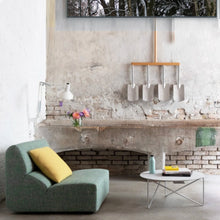 Lade das Bild in den Galerie-Viewer, Runder Beistelltisch Metall &amp; Holz, MDF – Prostoria Polygon
