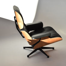 Load the image into the gallery viewer, Vitra - Eames Lounge Chair &amp; Ottoman (XL / new dimensions) - American cherry, leather Premium Nero
