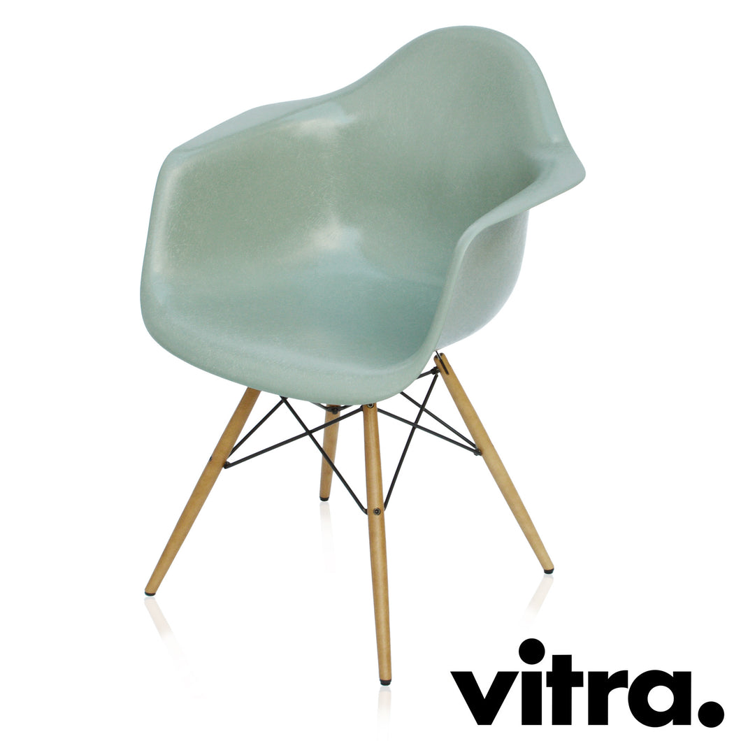 Vitra - Eames Fiberglass Armchair DAW, base ash, honey colored & other colors