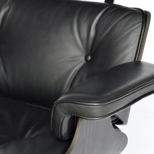 Carica l&#39;immagine nel visualizzatore di Gallery, Vitra Eames Lounge Chair, schwarz / schwarz, Esche schwarz, Leder Premium F Nero (XL / Neue Maße)
