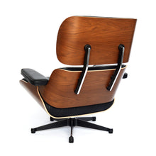 Charger l&#39;image dans la galerie, Vitra Lounge Chair &amp; Ottoman XL (neue Maße) Nero/Nussbaum
