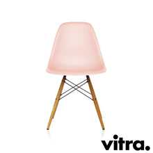 Carica l&#39;immagine nel visualizzatore di Gallery, Vitra – Eames Plastic Side Chair DSW, Untergestell Esche, honigfarben &amp; weitere Farben
