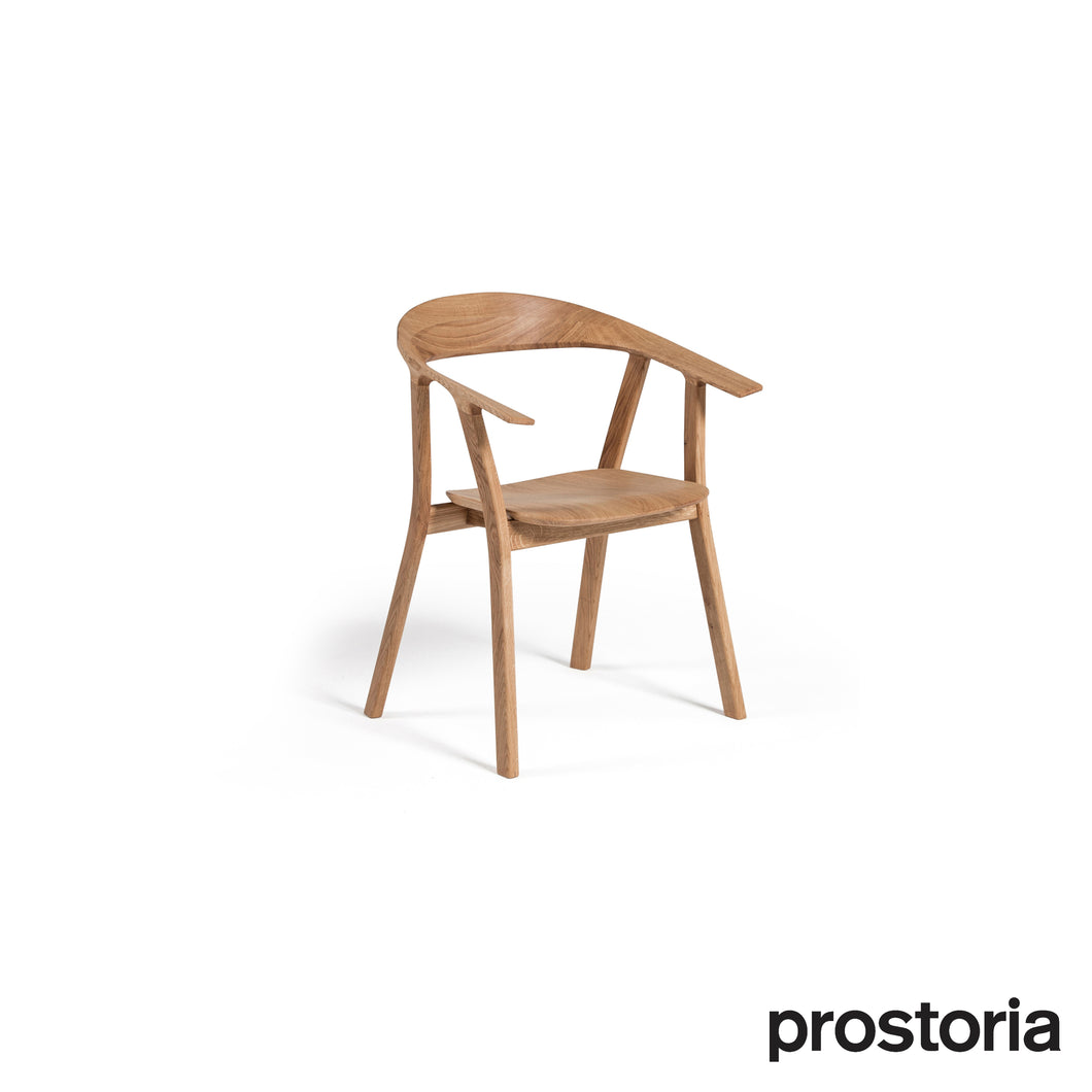Prostoria - Rhomb Stuhl in Eiche, Nussbaum oder schwarz lackiert